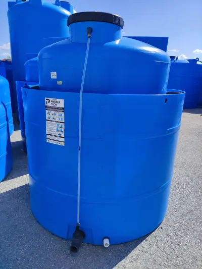 Puffo Vertical Tank — thumbnail 5